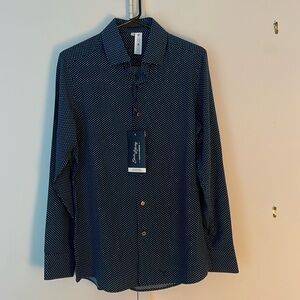 State & Liberty
Men’s button down shirt
Size S

New with tags